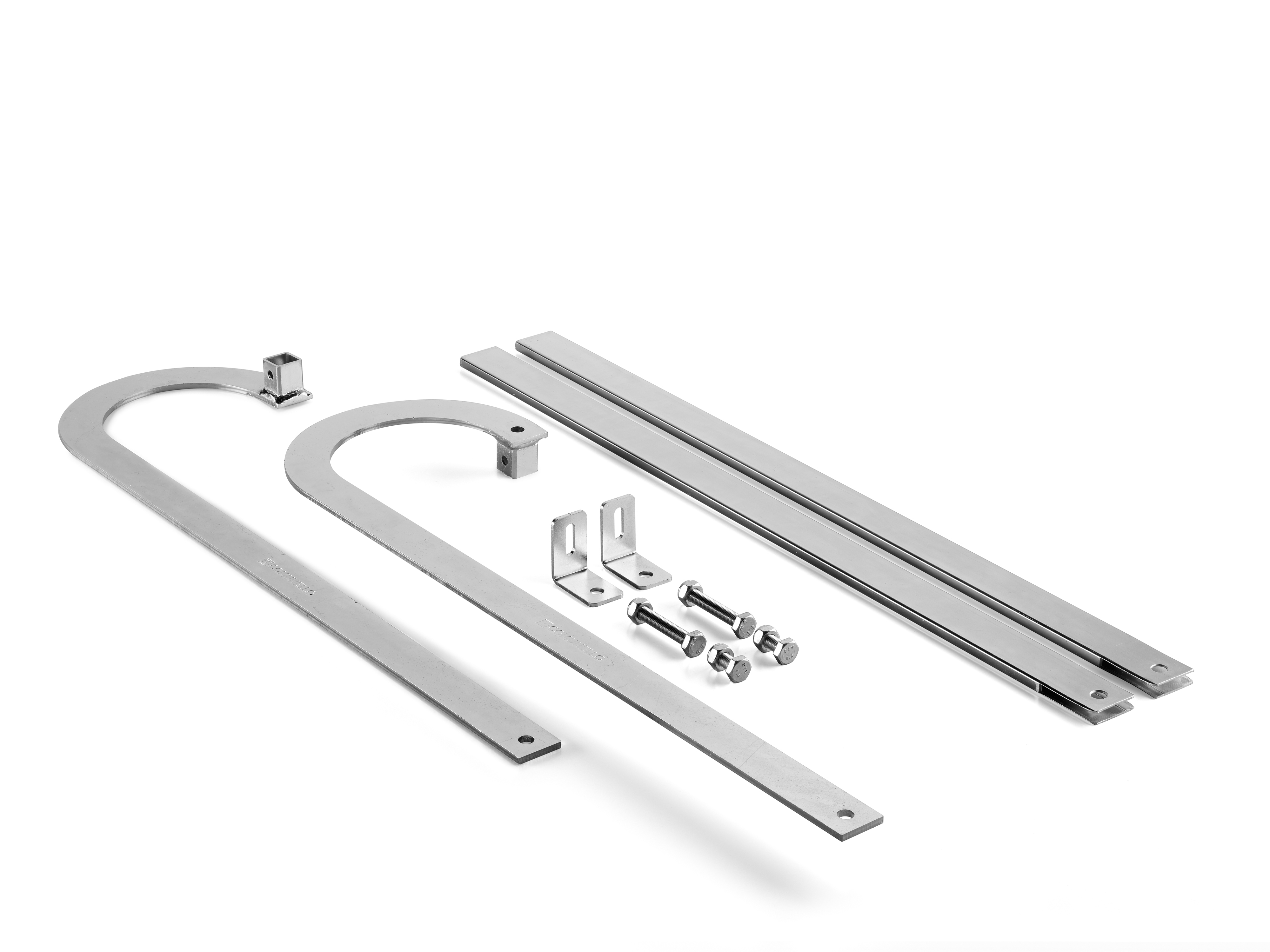 BRAÇOS CURVOS GALVANIZADOS COM BUCHAS QUADRADAS